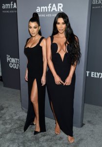 Kim Kardashian & Kourtney Kardashian Sexy TheFappeningBlog.com 3.jpg