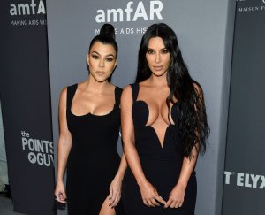 Kim Kardashian & Kourtney Kardashian Sexy TheFappeningBlog.com 4.jpg