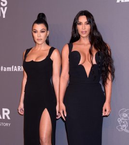 Kim Kardashian & Kourtney Kardashian Sexy TheFappeningBlog.com 14.jpg