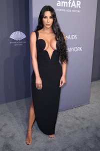 Kim Kardashian & Kourtney Kardashian Sexy TheFappeningBlog.com 35.jpg