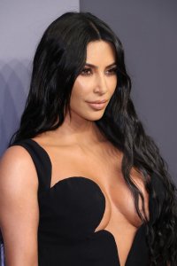 Kim Kardashian & Kourtney Kardashian Sexy TheFappeningBlog.com 37.jpg