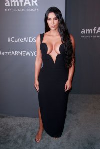 Kim Kardashian & Kourtney Kardashian Sexy TheFappeningBlog.com 51.jpg