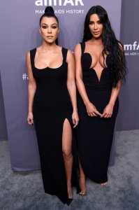 Kim Kardashian & Kourtney Kardashian Sexy TheFappeningBlog.com 75.jpg