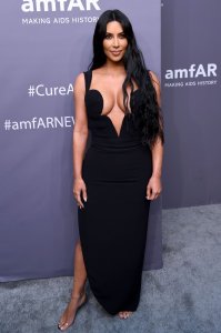 Kim Kardashian & Kourtney Kardashian Sexy TheFappeningBlog.com 91.jpg