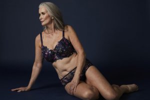 Nicola Griffin Sexy TheFappeningBlog.com 5.jpg