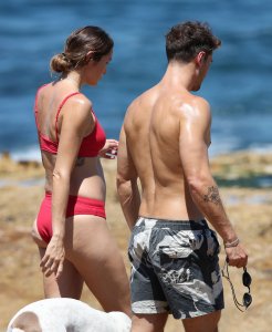 Laura Byrne Sexy TheFappeningBlog.com 4.jpg