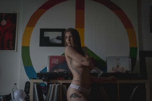 Taesh Seebacher Nude TheFappeningBlog.com 1.jpg