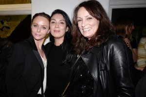 Paris Nude book TheFappeningBlog.com 25.jpg Paris Nude book TheFappeningBlog.com 25.jpg