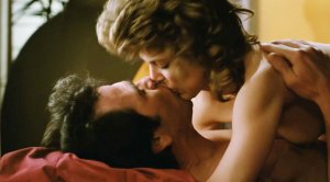 Linda Hamilton Nude-Black-Moon-Rising_761586 TheFappeningBlog.com 8.jpg