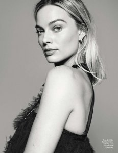 Margot Robbie Sexy TheFappeningBlog.com 4.jpg