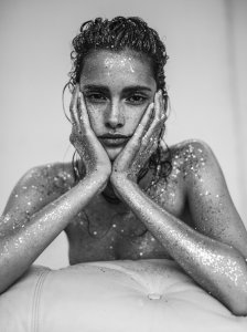 Zoe Barnard  Nude TheFappeningBlog.com 7.jpg