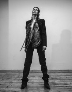 Zoe Barnard  Nude TheFappeningBlog.com 9.jpg