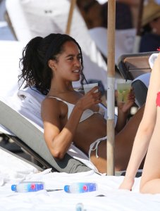Malia Obama Sexy TheFappeningBlog.com 38.jpg