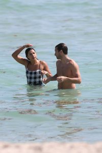 Hannah Bronfman Sexy TheFappeningBlog.com 1.jpg