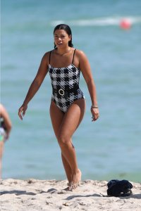 Hannah Bronfman Sexy TheFappeningBlog.com 15.jpg
