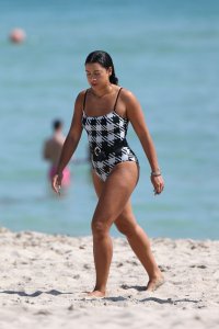 Hannah Bronfman Sexy TheFappeningBlog.com 18.jpg