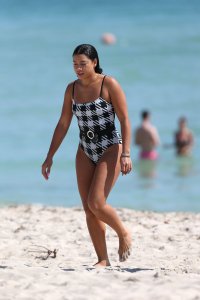 Hannah Bronfman Sexy TheFappeningBlog.com 20.jpg