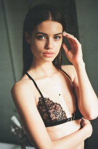 Elle Trowbridge Nude Sexy TheFappeningBlog.com 26.jpg