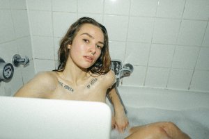 Taesh Seebacher  Nude TheFappeningBlog.com 22.jpg