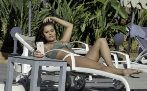 Rhianne Saxby Sexy TheFappeningBlog.com 28.jpg