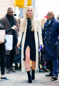 Lindsey Vonn Sexy Upskirt new - TheFappeningBlog.com 10.jpg