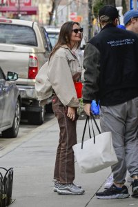 Emily Ratajkowski Sexy - TheFappeningBlog.com 4.jpg