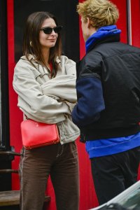 Emily Ratajkowski Sexy - TheFappeningBlog.com 8.jpg