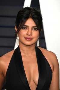 Priyanka Chopra Sexy - TheFappeningBlog.com 24.jpg