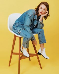 Violett Beane TheFappeningBlog.com 1.jpg