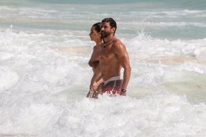 Shibani Dandekar Sexy TheFappeningBlog.com 9.jpg