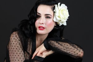 Dita-Von-Teese-Sexy-54.jpg