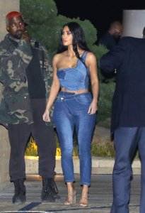 Kim Kardashian Sexy TheFappeningBlog.com 4.JPG