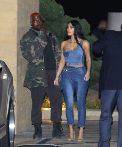 Kim Kardashian Sexy TheFappeningBlog.com 9.JPG