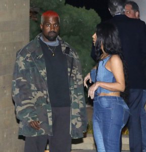 Kim Kardashian Sexy TheFappeningBlog.com 32.JPG