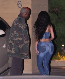 Kim Kardashian Sexy TheFappeningBlog.com 57.jpg