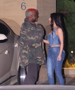 Kim Kardashian Sexy TheFappeningBlog.com 64.jpg