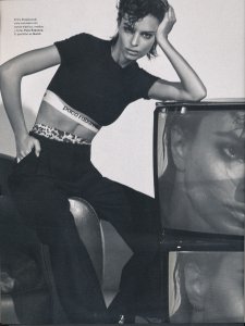 Emily Ratajkowski Sexy TheFappeningBlog.com 11.jpg