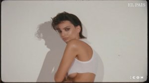 Emily Ratajkowski Sexy TheFappeningBlog.com 21.jpg