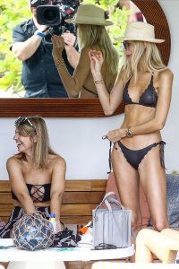 Devon Windsor Sexy - TheFappeningBlog.com 15.jpg