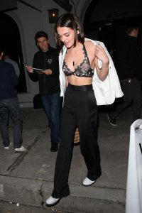 Charlotte Lawrence Nude See Through - TheFappeningBlog.com 10.jpg