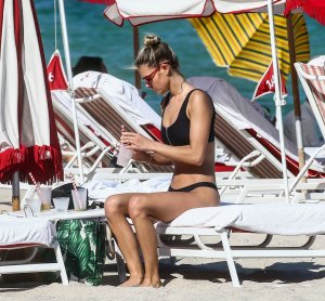 Danielle Knudson Sexy TheFappeningBlog.com 3.jpg