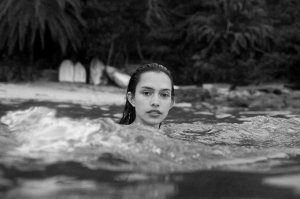 Zoe Barnard Nude TheFappeningBlog.com 18.jpg