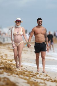 Chloe Melas Sexy TheFappeningBlog.com 7.JPG