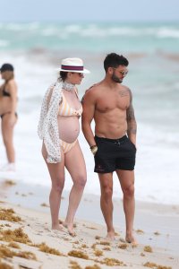 Chloe Melas Sexy TheFappeningBlog.com 23.JPG