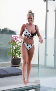 Chloe Meadows & Courtney Green Sexy TheFappeningBlog.com 8.jpg