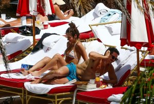 Isabel Pakzad Sexy - TheFappeningBlog.com 19.jpg