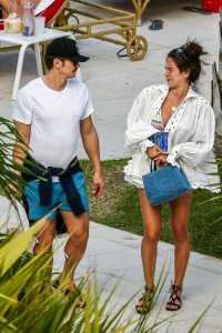 Isabel Pakzad Sexy - TheFappeningBlog.com 28.jpg