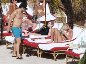 Isabel Pakzad Sexy - TheFappeningBlog.com 30.jpg