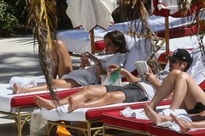 Isabel Pakzad Sexy TheFappeningBlog.com 19.jpg