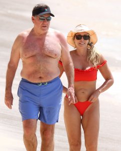 Linda Holliday TheFappeningBlog.com 2.jpg